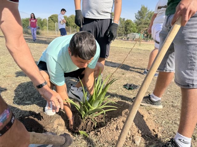 El Jardín Botánico de La Estacada acoge una jornada inclusiva de plantación dentro de los actos con motivo del Día Mundial del Medio Ambiente - 2, Foto 2