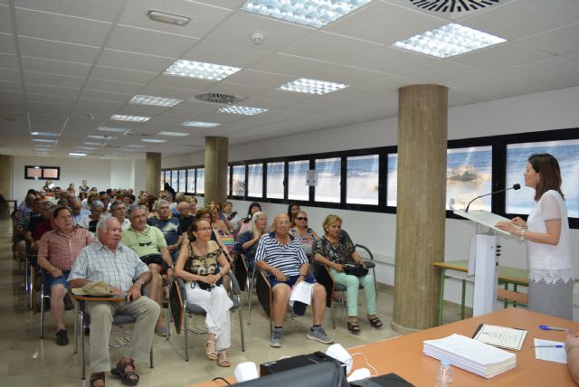 Más de ciento cincuenta participantes en los cursos impartidos por los técnicos del Programa de Empleo Público Local Fomento del uso de la administración electrónica y ventajas del uso de las TIC en Águilas - 1, Foto 1