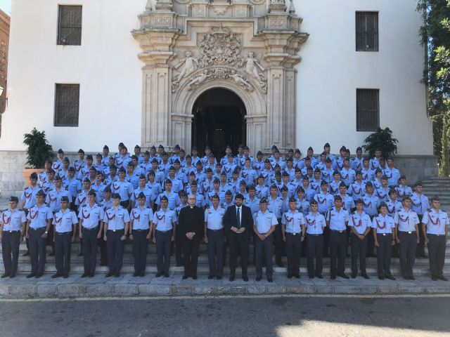 López Miras recibe a los alumnos que han concluido su periodo de formación en la Academia General del Aire de San Javier - 1, Foto 1