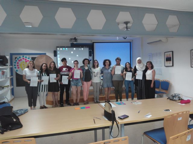 11 jóvenes finalizan el curso DINAMIZACIÓN DE ACTIVIDADES DE TIEMPO LIBRE EDUCATIVO INFANTIL Y JUVENIL en Torre Pacheco - 2, Foto 2