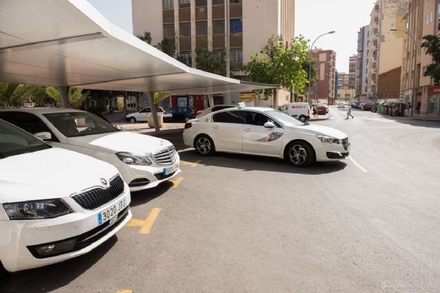 Entra en vigor la nueva ordenanza municipal del taxi de Cartagena - 1, Foto 1