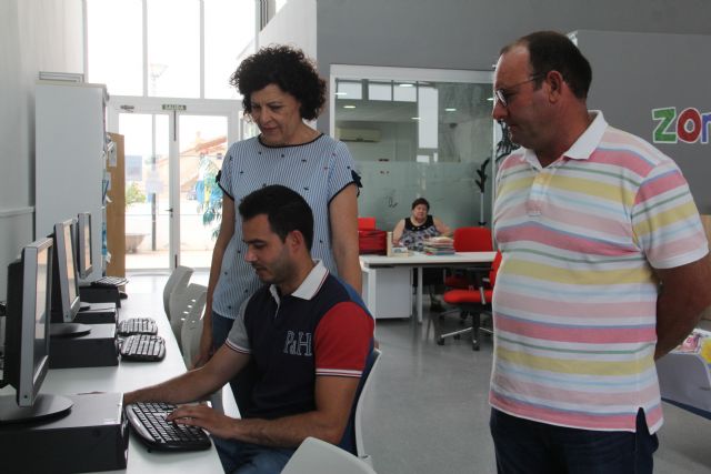La modernización informática de la biblioteca de La Estación-Esparragal, uno de los proyectos aprobados por 'Campoder' - 3, Foto 3