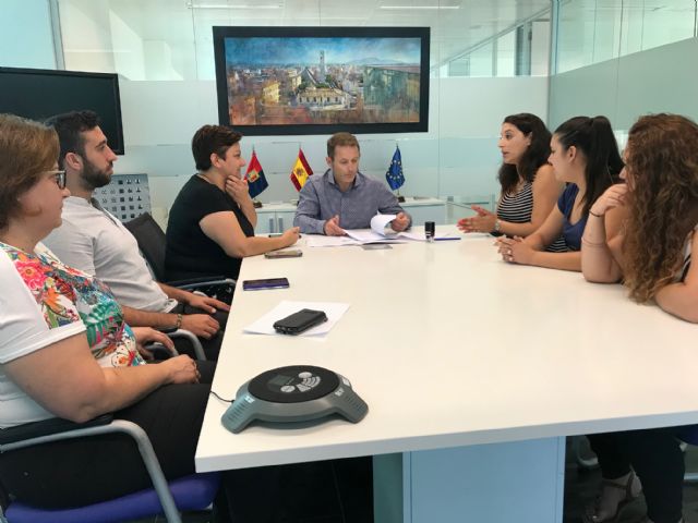 El Ayuntamiento de Torre Pacheco firma un convenio de colaboración con la Asociación Sociocultural 7 de Agosto San Cayetano - 1, Foto 1