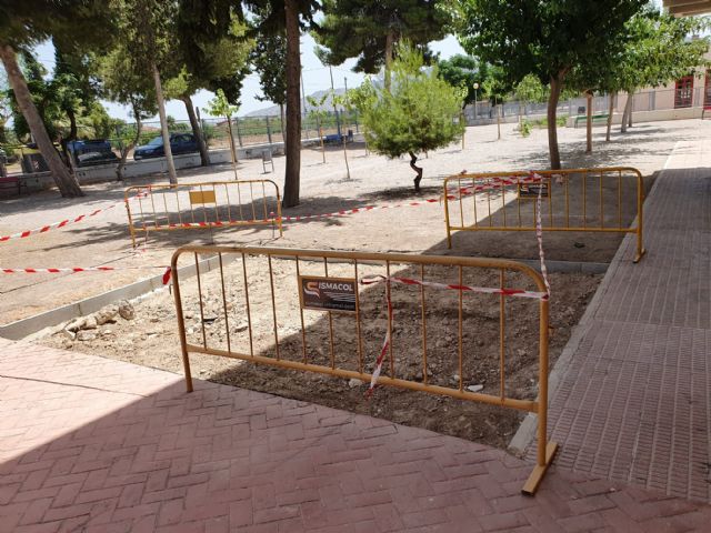 Educación mejora las instalaciones del colegio Juan Carlos I de Llano de Brujas con la reforma de sus aseos y reparaciones en cubiertas - 1, Foto 1