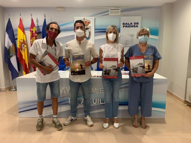 Hoy se ha presentado el Libro de Festejos cuya recaudación se destinará la Asociación Águilas Down - 1, Foto 1