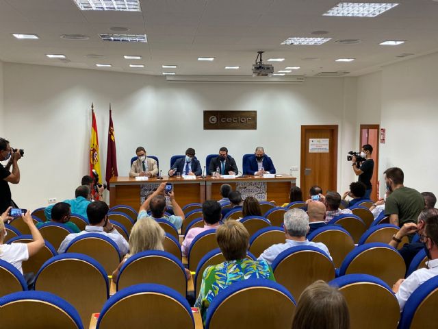 La alcaldesa asiste a una reunión sobre el Trasvase organizada por CECLOR y el Sindicato Central de Regantes - 2, Foto 2