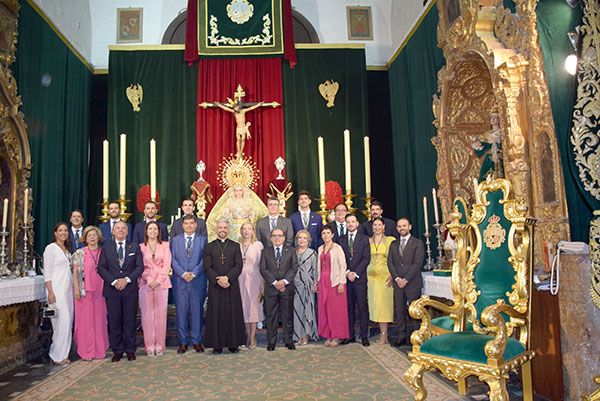 Toma de posesión y jura de cargo de la Hermandad de la Vera-cruz de Alcalá del Río - 1, Foto 1