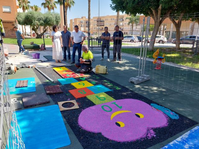 El Ayuntamiento renueva la plaza Miguel Ángel Blanco - 2, Foto 2