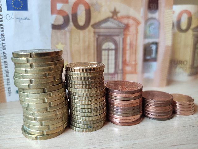 España mantiene en A2 (riesgo bajo) su calificación de riesgo país - 1, Foto 1