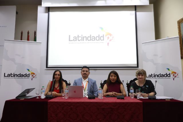 LATINDADD alerta desde Sevilla que América Latina paga el triple en deuda que en salud y el doble que en educación y exige una reforma urgente del sistema financiero global - 1, Foto 1