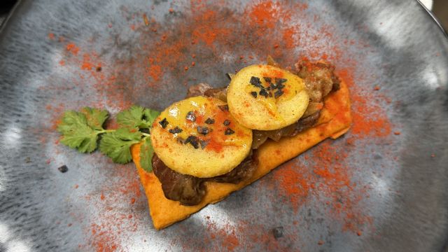 Tapería Mimo´s, ganador de las Jornadas Gastronómicas del Pimentón de Murcia D.O.P. en Lorca con una carrillada en salsa Oporto sobre base de crespillo - 4, Foto 4