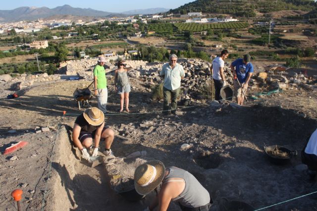 Veinte alumnos de distintas universidades participan en la excavación arqueológica de Begastri - 2, Foto 2
