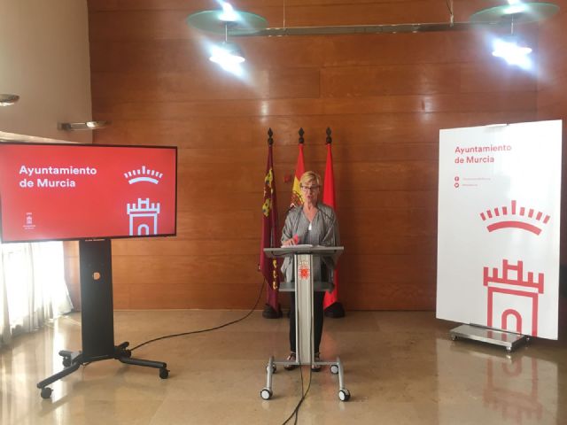 El Ayuntamiento consolida la línea de fomento y estímulo del comercio tradicional y de cercanía en plazas de abastos, mercados ambulantes y establecimientos minoristas permanentes - 1, Foto 1