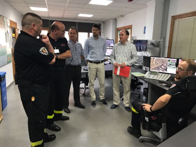 Emergencias destinará un vehículo al servicio municipal de Protección Civil de Los Alcázares - 1, Foto 1