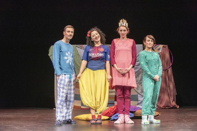 La Abadía se entrega a Sartre y su feroz crítica a la prensa en Nekrassov - 2, Foto 2