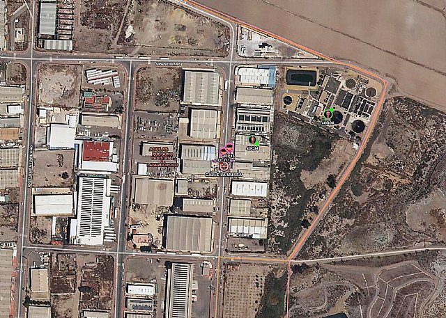 Incendio declarado en en el Polígono Industrial El Labradorcico - 1, Foto 1