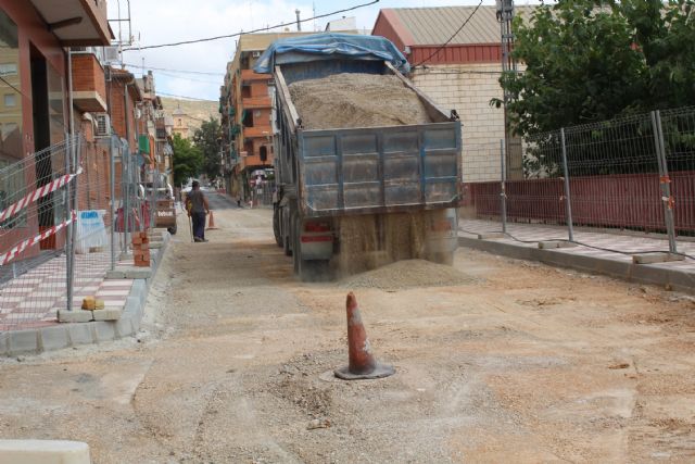 Las obras de renovación de infraestructuras de la calle Valencia finalizarán la semana próxima - 1, Foto 1