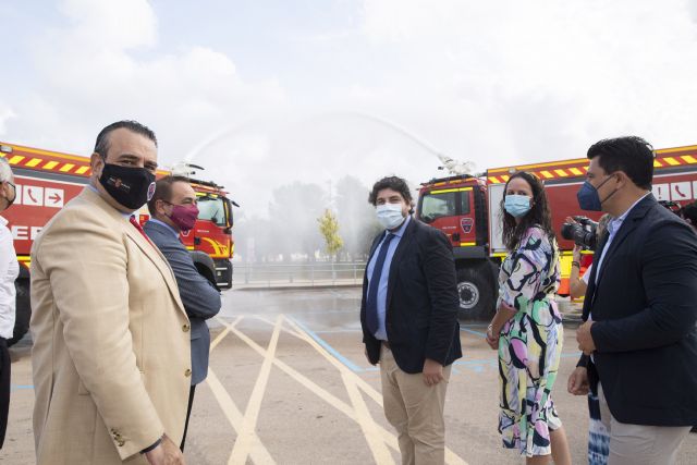 La Comunidad suma dos vehículos nodriza que potencian la extinción de incendios complejos - 3, Foto 3