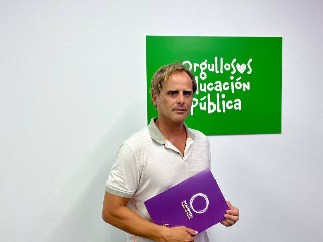 Ángel Luis Hernández (Podemos): Mabel Campuzano va a provocar el caos al inicio del curso escolar - 1, Foto 1