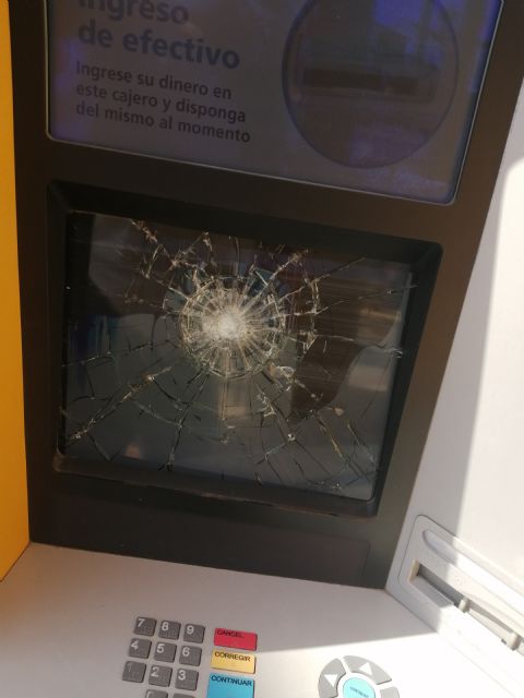 De nuevo amanece Las Torres de Cotillas con los cajeros automáticos reventados - 2, Foto 2