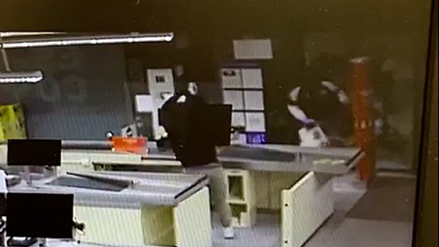 La Guardia Civil esclarece 27 robos con fuerza cometidos en establecimientos de El Ejido, La Mojonera, Vícar, Roquetas de Mar y Alcantarilla y Molina de Segura - 1, Foto 1