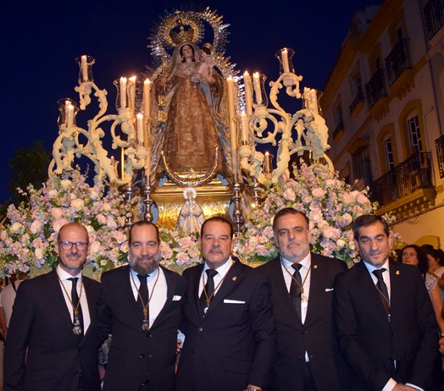 Triana se rinde ante su Virgen del Carmen,una tradición que perdura desde el siglo XVII en Sevilla - 4, Foto 4