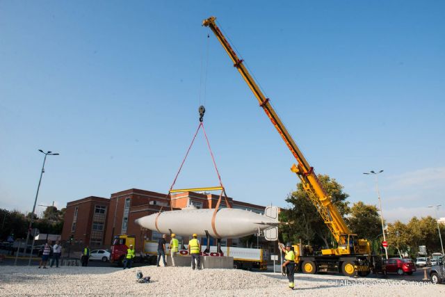 La réplica del Submarino Peral ya luce en la entrada a Cartagena - 3, Foto 3