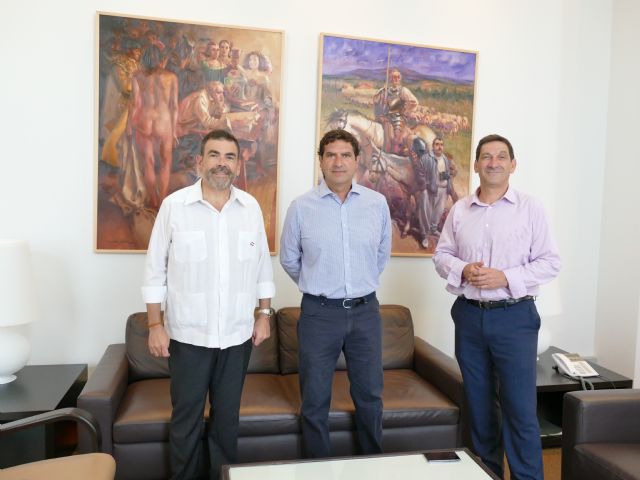López recibe al decano del Colegio de Ingenieros de Telecomunicación para avanzar en sostenibilidad y eficiencia energética - 1, Foto 1