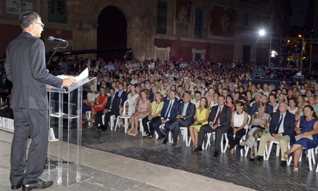 Un emocionante viaje por los acordes y versos de los maestros murcianos hace vibrar la Plaza de Belluga - 5, Foto 5