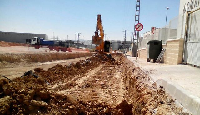 El Ayuntamiento de Lorquí repara varios viales comunes de los polígonos industriales Saladar I y II - 1, Foto 1