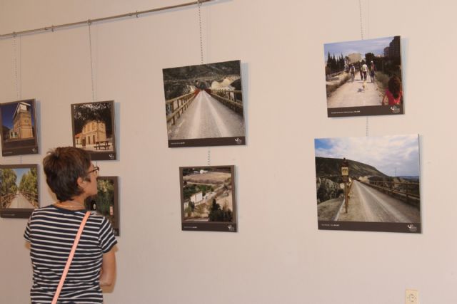 'Raíles Verdes' exposición sobre el antiguo trazado del tren hoy convertido en itinerario eco-turístico - 1, Foto 1