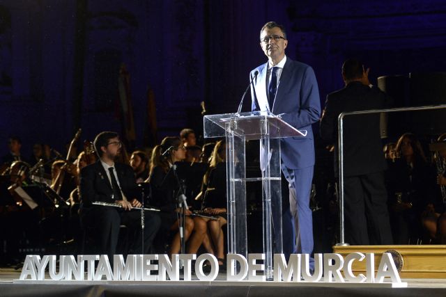 Ballesta reivindica la identidad murciana en una España diversa y unida - 2, Foto 2