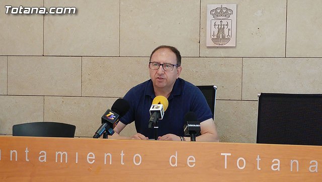 El concejal de Festejos aclara que el Pleno del ayuntamiento no traslada la romería de subida de Santa Eulalia al sábado, 13 de enero, Foto 1