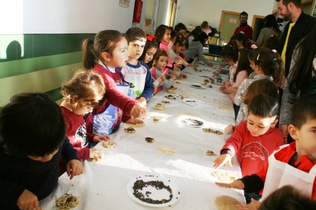 Un centenar de niños con edades comprendidas entre 3 y 12 años participarán en la Escuela de Navidad en virtud de una subvención de la Comunidad Autónoma, Foto 1
