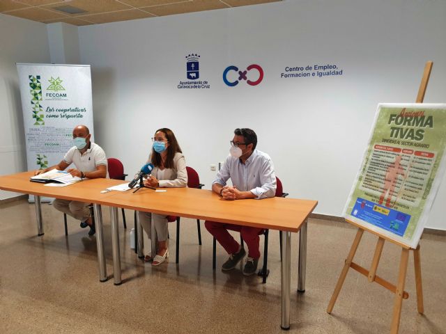 El Ayuntamiento de Caravaca y FECOAM oferta un programa formado por diez cursos para profesionales en activo y desempleados del sector agrario - 3, Foto 3