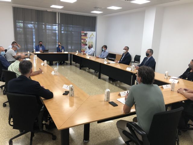 La Comunidad y Agrupal trabajan en la estrategia para el crecimiento del sector agroalimentario en el periodo 2021-2027 - 1, Foto 1