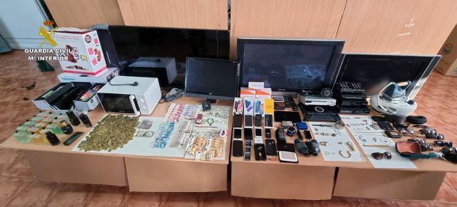 La Guardia Civil detiene a dos personas por una veintena de robos en viviendas de Santomera - 1, Foto 1