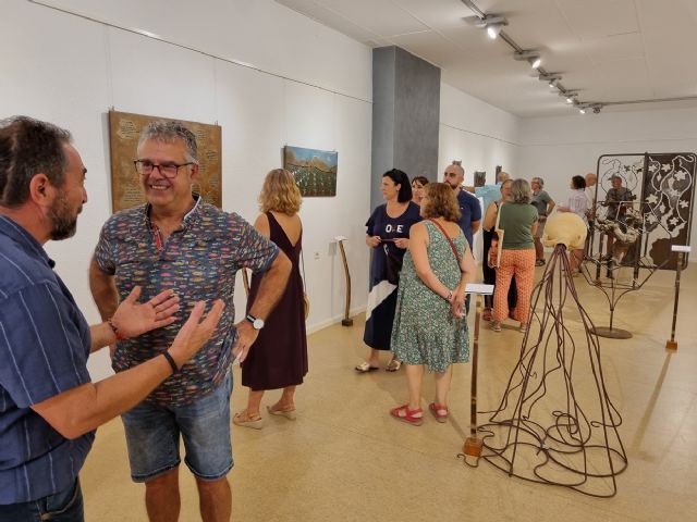 Antonio Fernández Espín presenta su colección Paisajes de Vid'a en la Casa de Cultura - 3, Foto 3