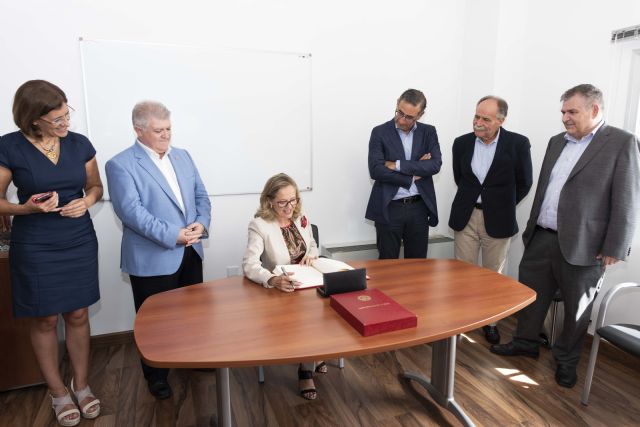 Calviño conoce los proyectos de investigación en ciberseguridad y 5G/6G de la Universidad de Murcia - 4, Foto 4