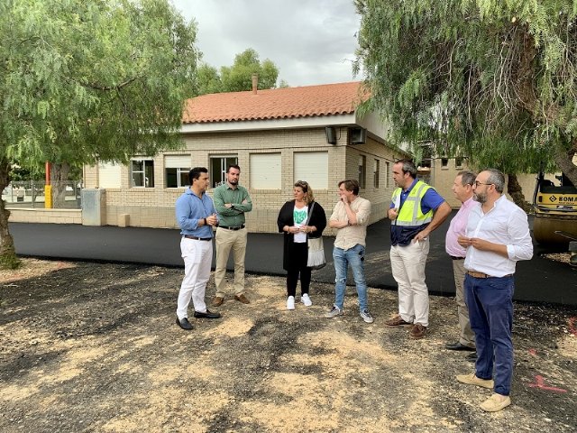 El Ayuntamiento invierte 42.000 euros en la mejora del acceso al CEIP Joaquín Carrión Valverde - 1, Foto 1