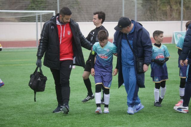 Copa COVAP y Podólogos de Andalucía advierten que el 38% de niños y niñas con sobrepeso u obesidad tiene dolores en piernas y pies - 2, Foto 2