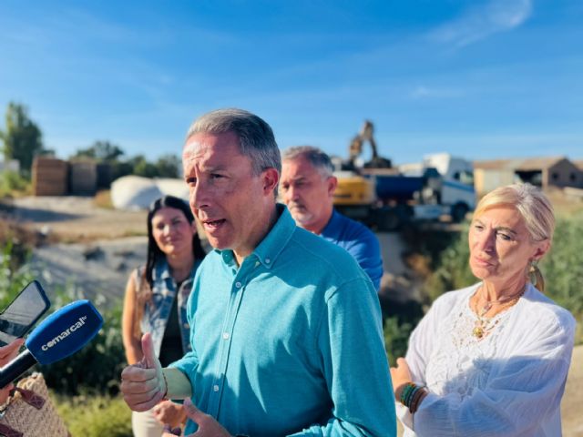 La limpieza de los tramos urbanos de los cauces de ríos y ramblas de Lorca llegan a su recta final - 3, Foto 3