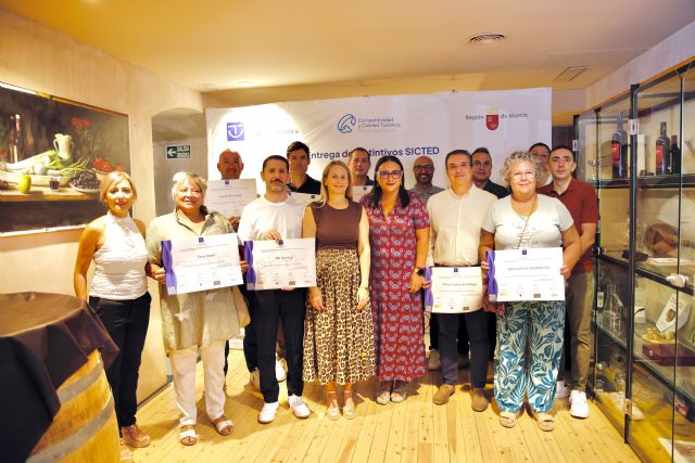 Once empresas y servicios turísticos de Cehegín reciben distintivos SICTED por su compromiso con la calidad - 1, Foto 1