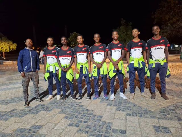 Entre bombas, disparos y hambrunas, el ciclismo se sigue abriendo paso. en Etiopia - 1, Foto 1