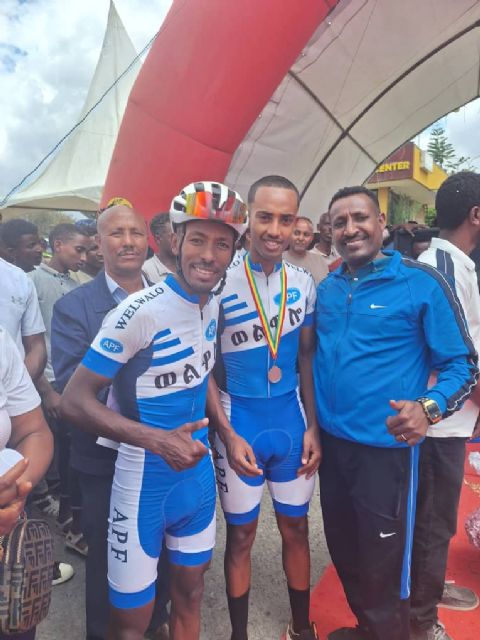 Entre bombas, disparos y hambrunas, el ciclismo se sigue abriendo paso. en Etiopia - 3, Foto 3