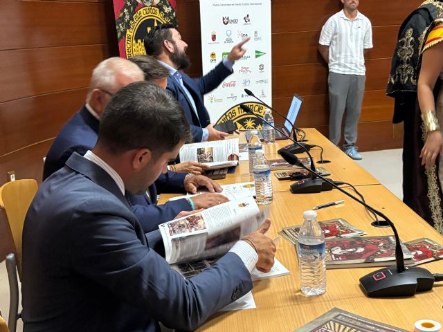 El Anuario Festero de Moros y Cristianos 'Civitas Murcie' se presenta como el gran archivo vivo de la memoria de la fiesta - 4, Foto 4