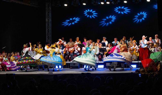 La Feria de Calasparra se convierte un año más en un encuentro de culturas con la 27° edición del Festival Internacional de Folclore - 4, Foto 4