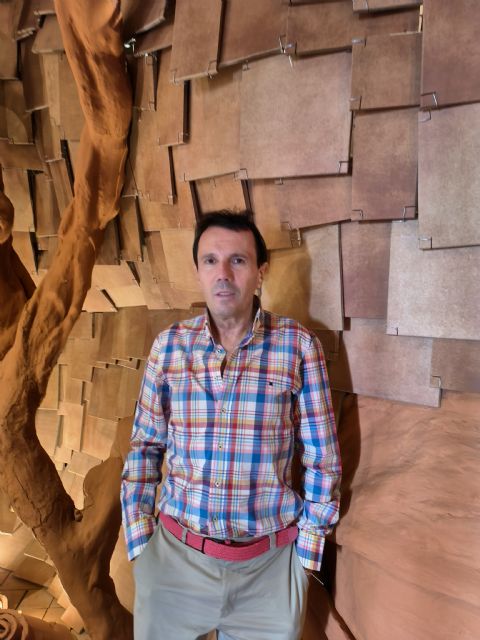 Jesús María Montes-Fernández, el arte de contar la moda con voz propia - 1, Foto 1