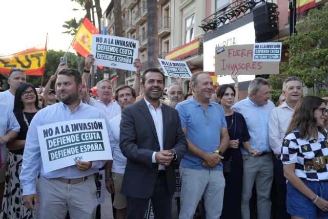 Pancorbo (VOX): “España está sufriendo una invasión. El agresor es Marruecos y el traidor es Pedro Sánchez” - 2, Foto 2
