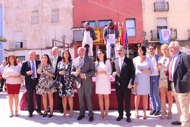 Pedro Antonio Sánchez: Tenemos que seguir cuidando nuestras tradiciones y hacerlas compatibles con las nuevas manifestaciones culturales - 3, Foto 3